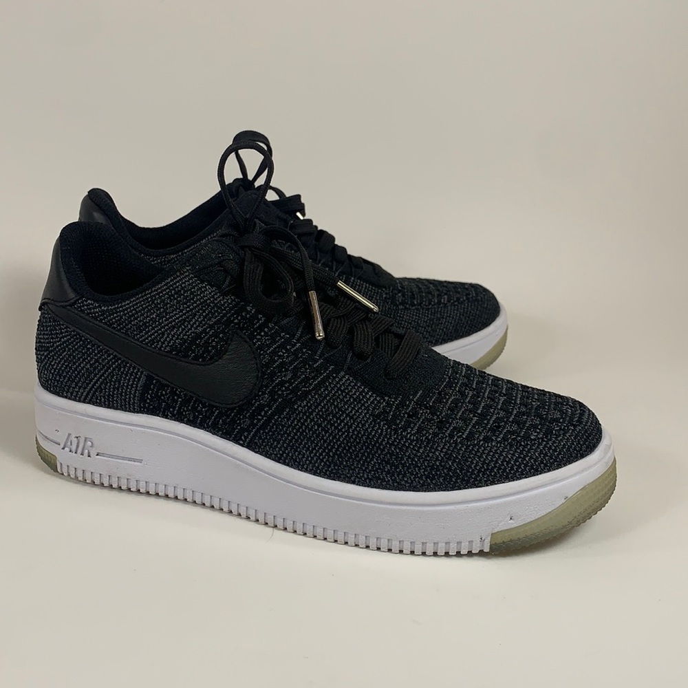 Nike Women’s Air Force 1 Flyknit Low 820256-001, Black & Gray, Size: 8.5